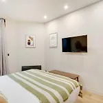 Spacious Apartment - 2Br-10P - Place D\'Italie