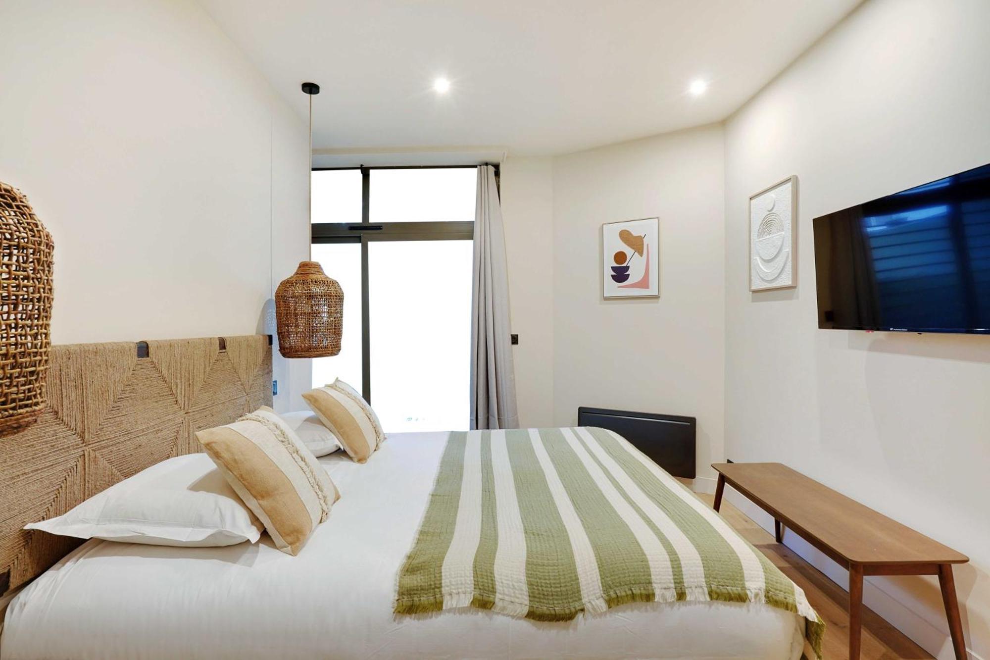 Spacious - 2br-10p - Place D'italie *